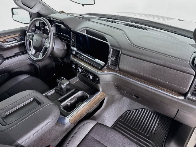 Used 2022 Chevrolet Silverado 1500 RST w/ Z71 Off-Road Package AWD/4WD image 30