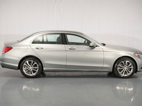 Used 2016 Mercedes-Benz C 300 4MATIC Sedan image 9