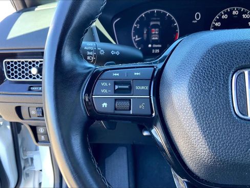 Used 2023 Honda Civic Sport image 23