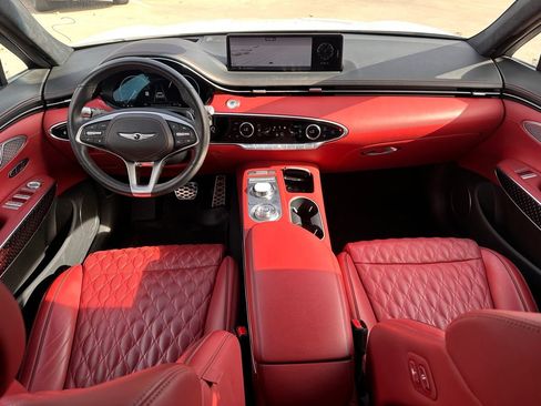 Used 2023 Genesis GV70 3.5T Sport w/ Sport Prestige Package image 20