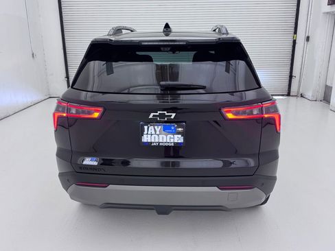 New 2026 Chevrolet Equinox LT image 4