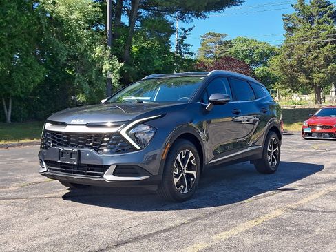 Used 2023 Kia Sportage EX AWD/4WD image 3