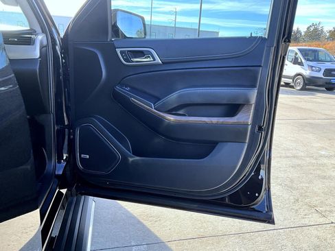 Used 2019 GMC Yukon Denali w/ Denali Ultimate Package image 17