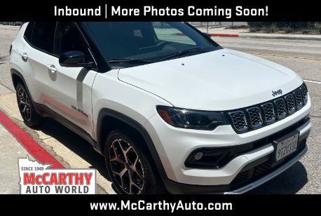 Used 2025 Jeep Compass Limited AWD/4WD image 1