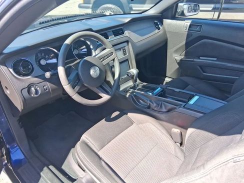 Used 2010 Ford Mustang Premium RWD image 10