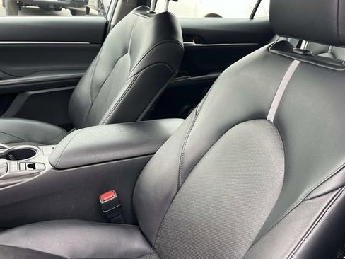 Used 2023 Toyota Camry XSE image 28