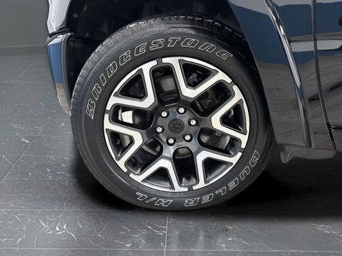 Used 2025 RAM 1500 Laramie w/ Sport Appearance Package image 39