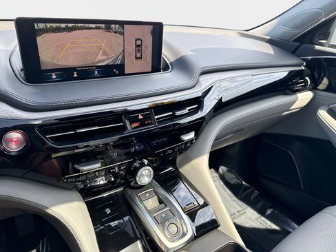 Used 2023 Acura MDX SH-AWD w/ Advance Package image 25