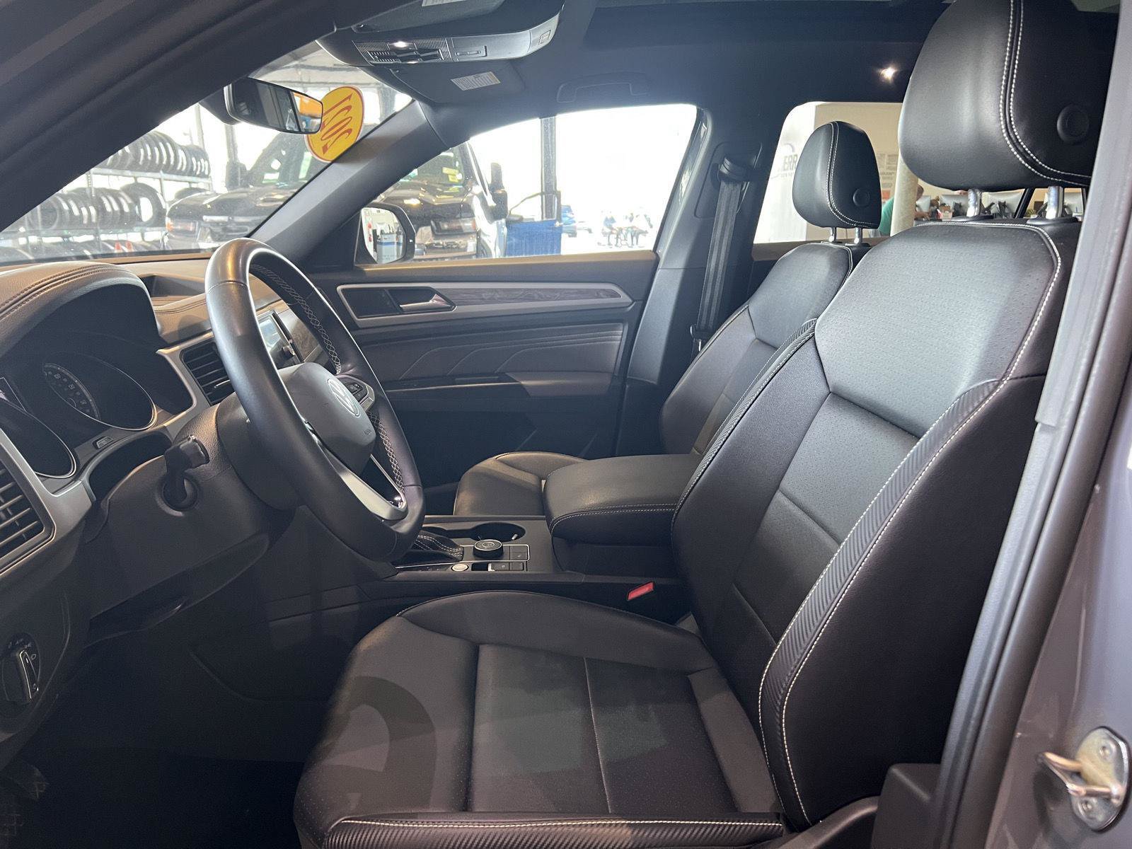 Used 2021 Volkswagen Atlas Cross Sport SE w/ Panoramic Sunroof Package AWD/4WD image 37