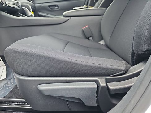 New 2025 Nissan Sentra S image 33