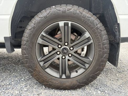 Used 2021 Ford F150 Lariat w/ Equipment Group 502A High AWD/4WD image 7