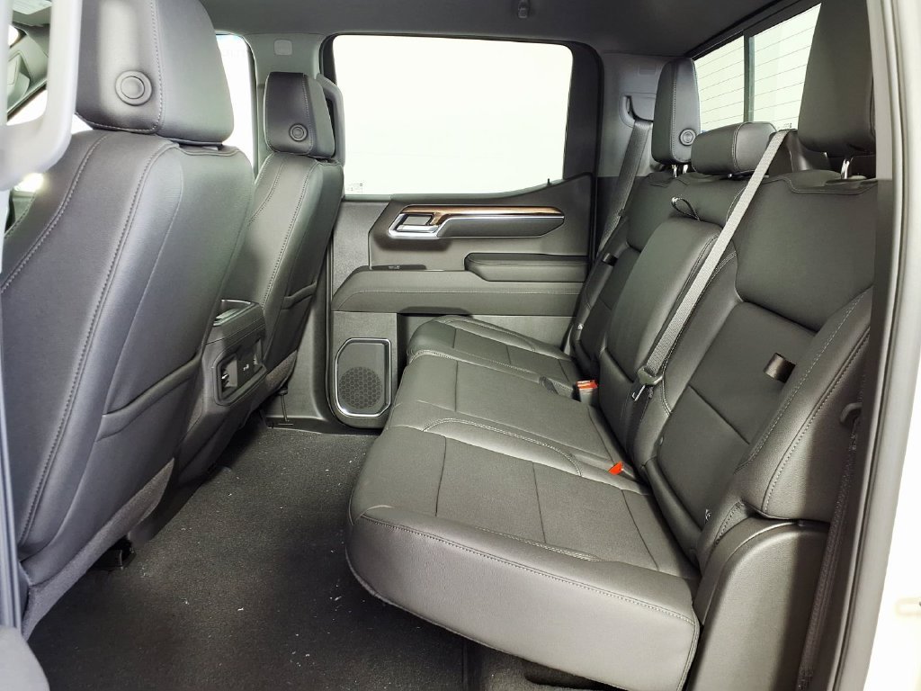 New 2026 Chevrolet Silverado 1500 RST AWD/4WD image 9
