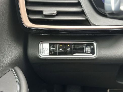 New 2026 Buick Envision Sport Touring image 18