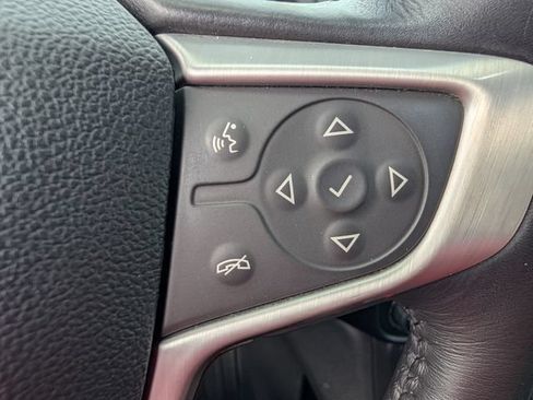 Used 2019 GMC Terrain SLT w/ Preferred Package FWD image 14