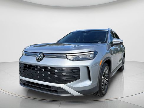 New 2026 Volkswagen Tiguan S FWD image 9