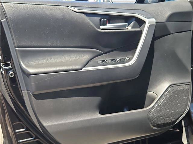 Used 2024 Toyota RAV4 XLE FWD image 10