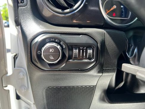 Used 2022 Jeep Gladiator Sport AWD/4WD image 20