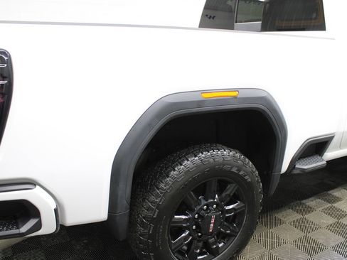 Used 2026 GMC Sierra 2500 AT4 w/ Technology Package AWD/4WD image 45
