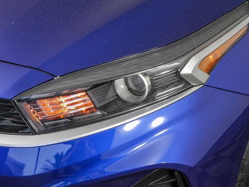 Used 2024 Kia Forte LXS image 4