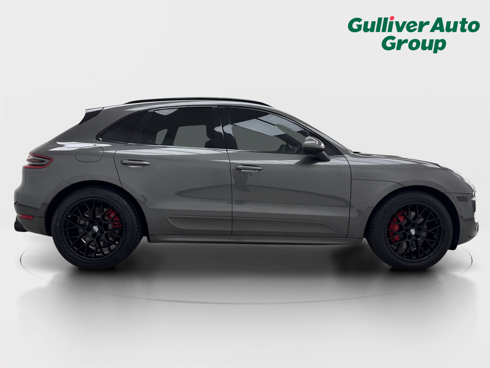 Used 2015 Porsche Macan Turbo AWD/4WD image 10