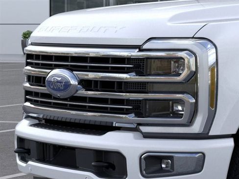 New 2025 Ford F250 Platinum w/ Platinum Plus Package image 17