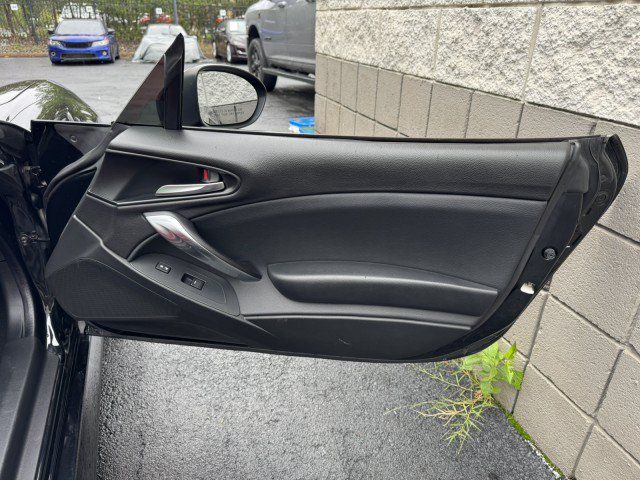 Used 2019 FIAT 124 Spider Abarth w/ Visibility Group RWD image 36