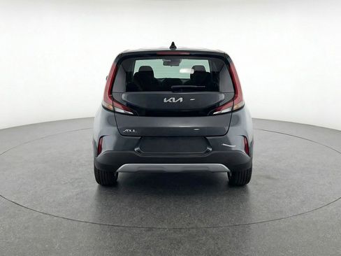 Used 2025 Kia Soul LX w/ LX Technology Package FWD image 7