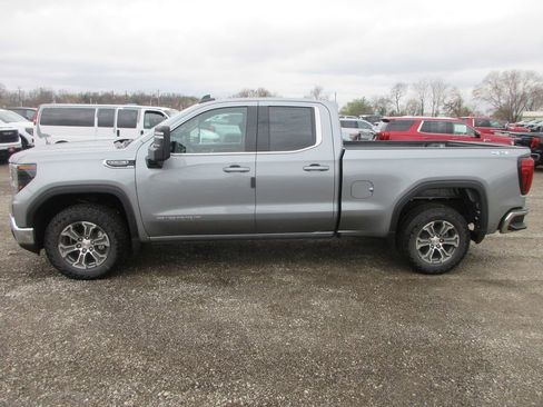New 2026 GMC Sierra 1500 SLE image 9