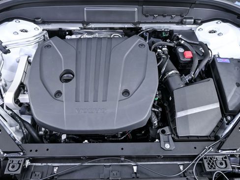 New 2026 Volvo XC60 B5 Plus w/ Climate Package image 34