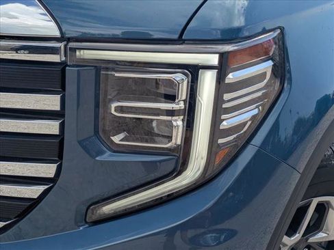 Used 2024 GMC Sierra 1500 SLT w/ SLT Premium Package image 7