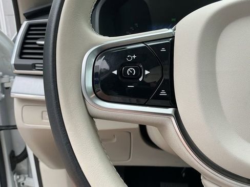 Certified 2023 Volvo XC90 B5 Core w/ Protection Package Premier AWD/4WD image 19