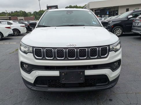 Used 2024 Jeep Compass Latitude AWD/4WD image 9