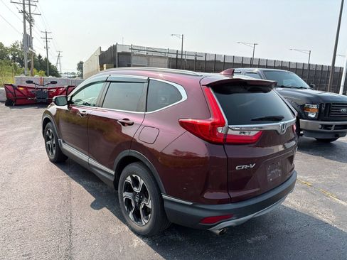 Used 2019 Honda CR-V Touring image 4