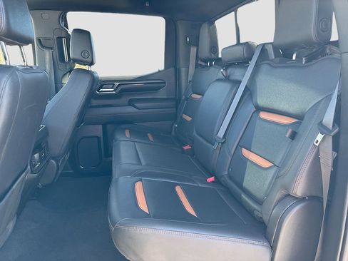 Used 2024 GMC Sierra 1500 AT4 w/ Technology Package image 26