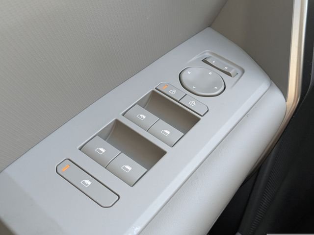 New 2027 Kia Seltos S FWD image 22