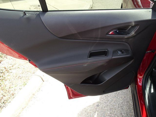 Used 2022 Chevrolet Equinox RS FWD image 19
