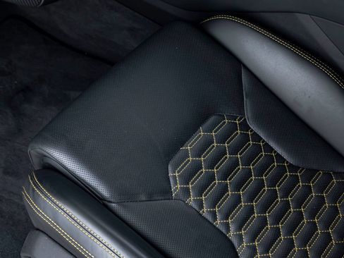 Used 2024 Lamborghini Urus S AWD/4WD image 14