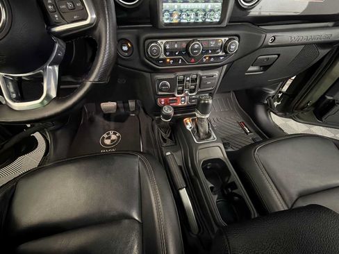 Used 2021 Jeep Wrangler Unlimited Rubicon AWD/4WD image 18