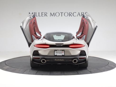 Used 2023 McLaren GT image 16