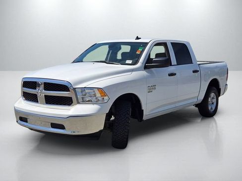 Used 2023 RAM 1500 Classic SLT w/ Electronics Group AWD/4WD image 8