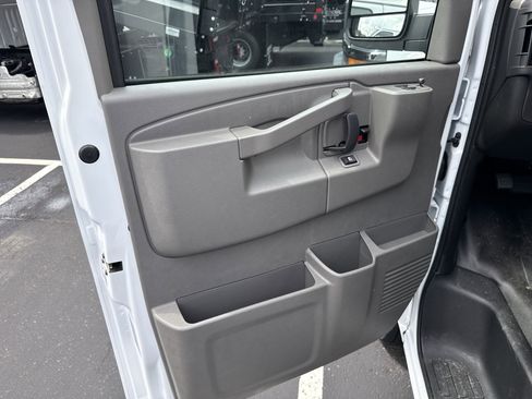New 2025 Chevrolet Express 2500 w/ Driver Convenience Package image 9