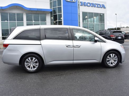 Used 2015 Honda Odyssey EX image 10