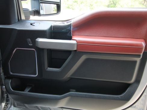 Used 2021 Ford F350 Platinum AWD/4WD image 42