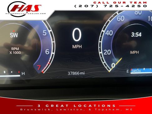 Used 2024 Jeep Grand Cherokee Altitude AWD/4WD image 16