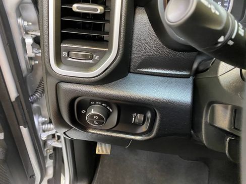 Used 2026 RAM 2500 Big Horn AWD/4WD image 34