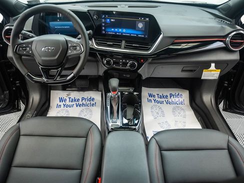New 2026 Chevrolet Trax RS w/ Sunroof Package FWD image 19