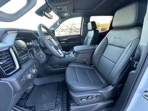 New 2026 GMC Sierra 1500 Denali w/ Denali Reserve Package image 15