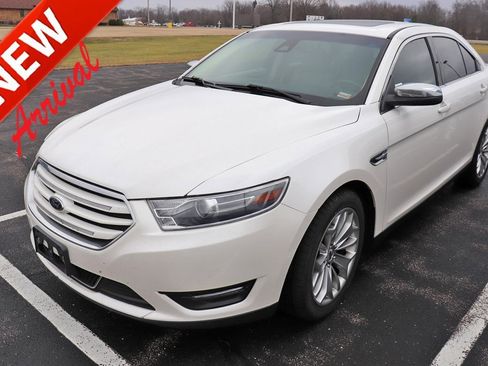 Used 2019 Ford Taurus Limited image 1