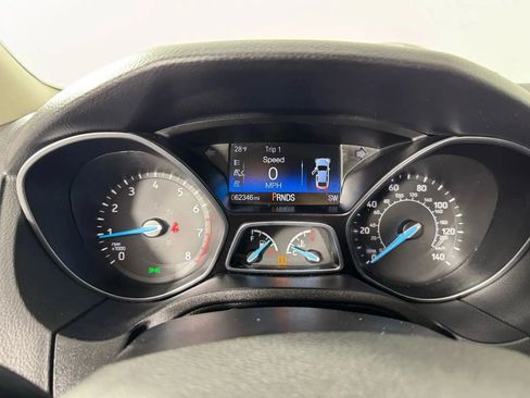 Used 2017 Ford Focus SE FWD image 14