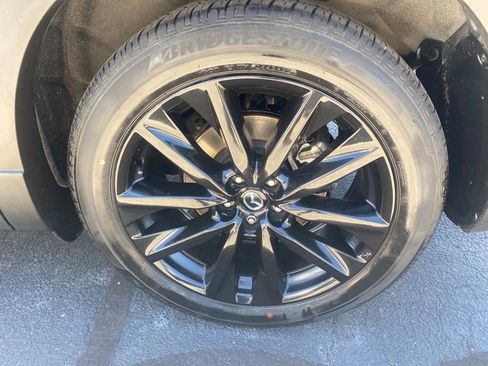Used 2023 MAZDA CX-9 Carbon Edition AWD/4WD image 32